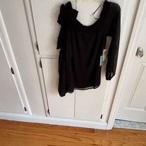 CeCe Black Ruffled Women's Blouse